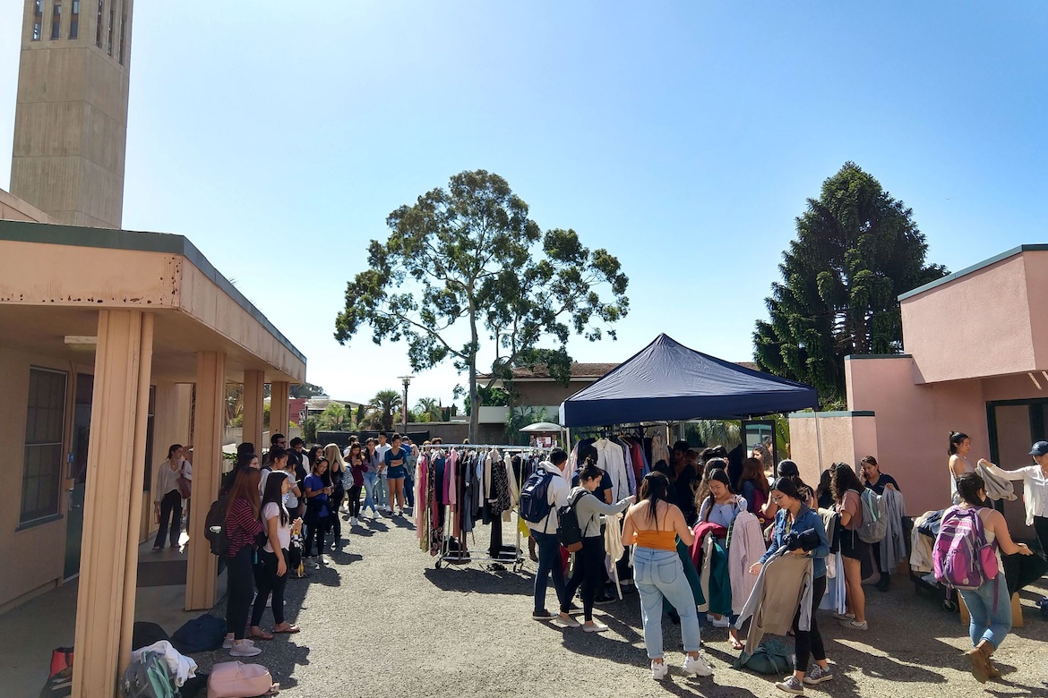 pop up thrift shop